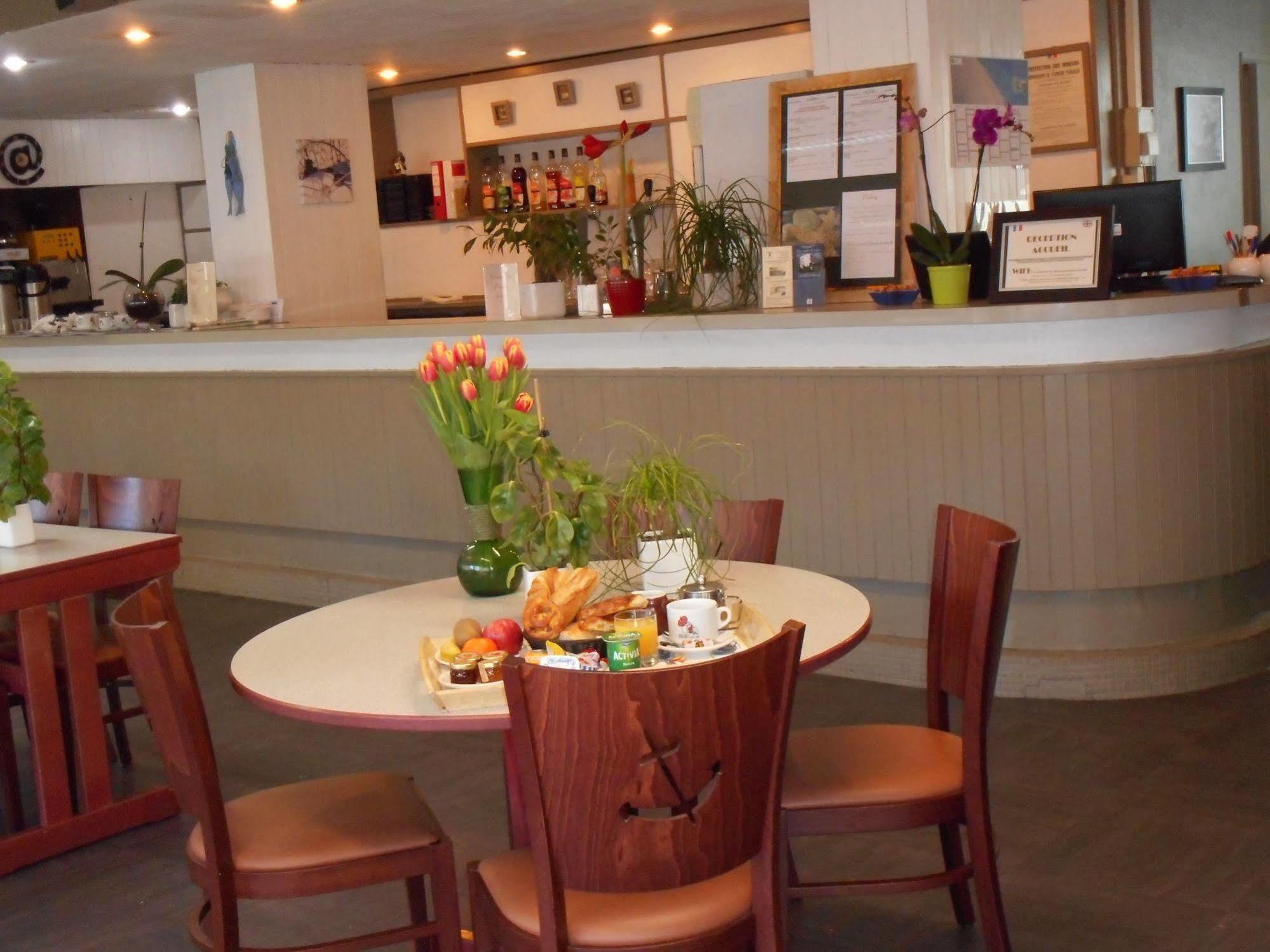לה רושל Hotel Les Gens De Mer La Rochelle מראה חיצוני תמונה